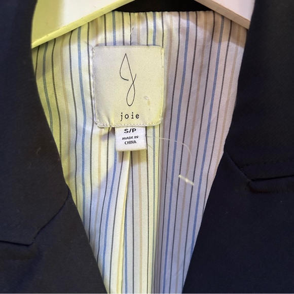 Joie ~Navy Blue Double Breasted Cropped Jacket in size  Small - Picture 2 of 8